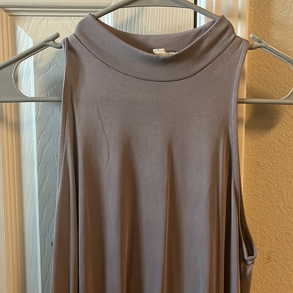 Silence & Noise Tank top - Picture 2 of 4